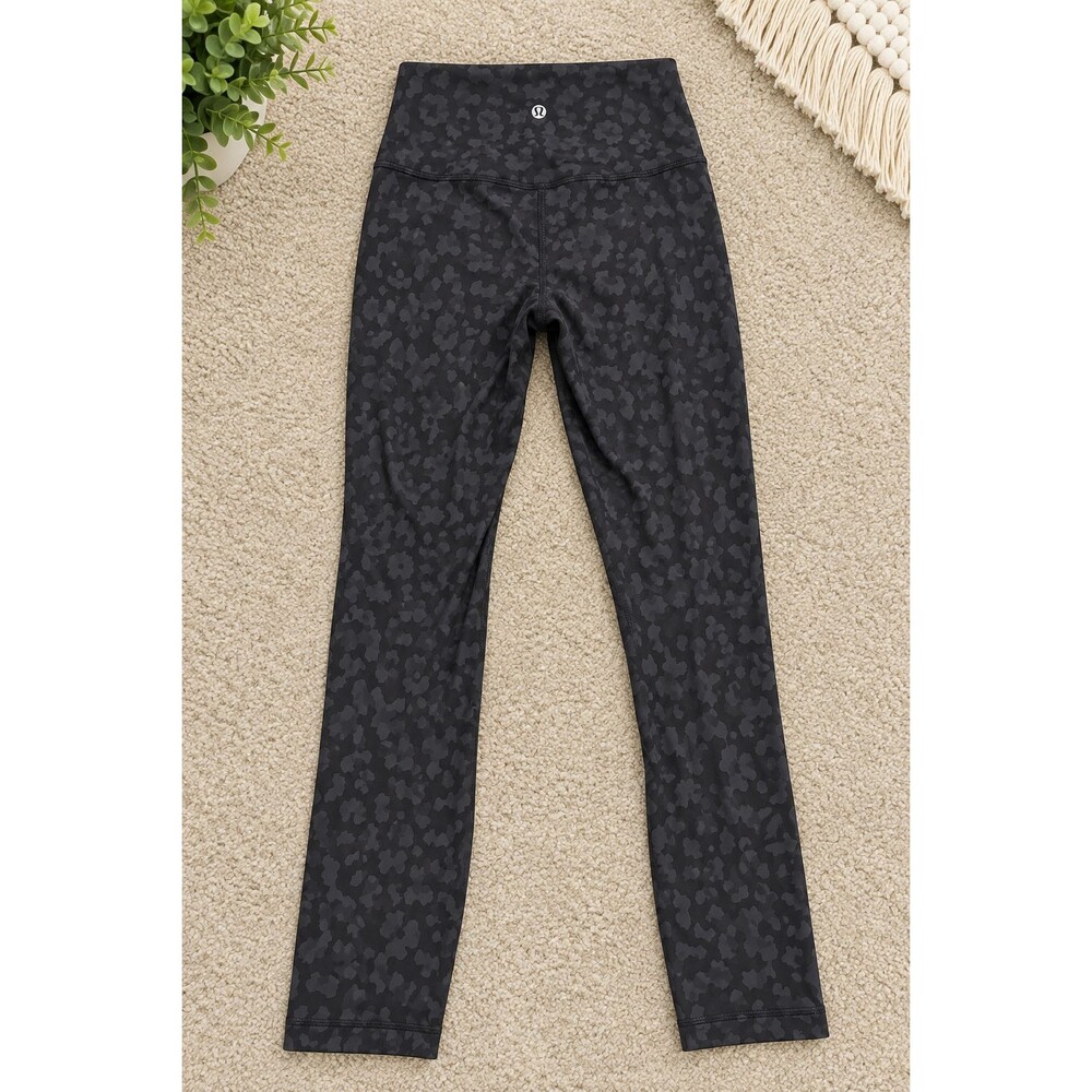 Lululemon Women's Size 4 Black Gray Camo Leopard Leggings High Rise 23" Yoga